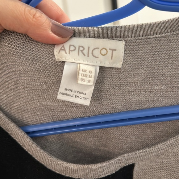 Crewneck colour block sweater - Picture 3 of 4